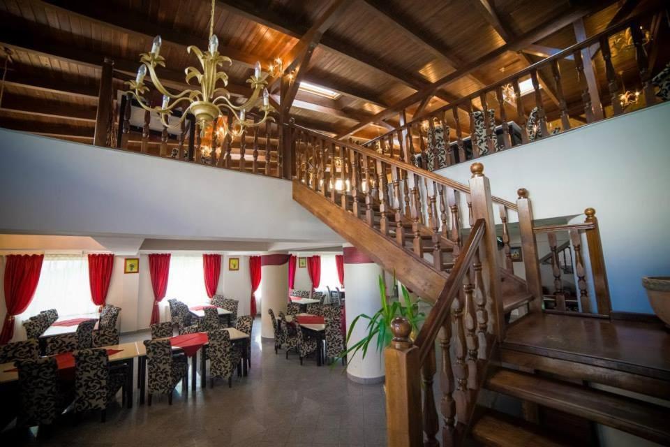 Hotel Gclub Breaza  Dış mekan fotoğraf